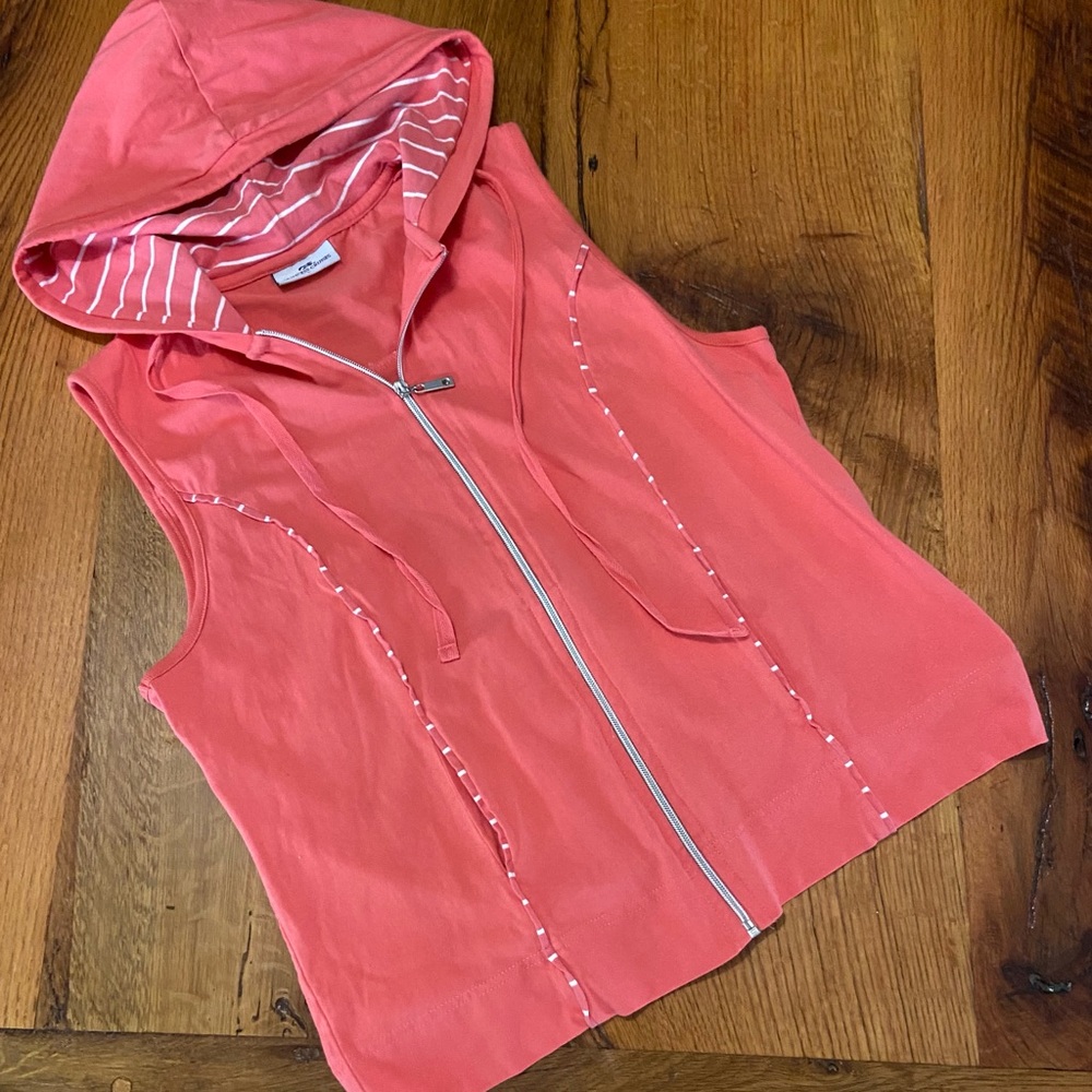 Princess Cruises 100% Cotton Zip Front Vest in Salmon, Hood & Pockets, Sz Large